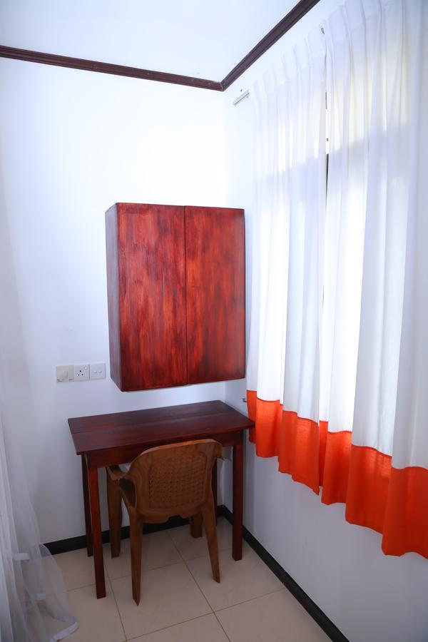 Holiday Home Bentota Esterno foto