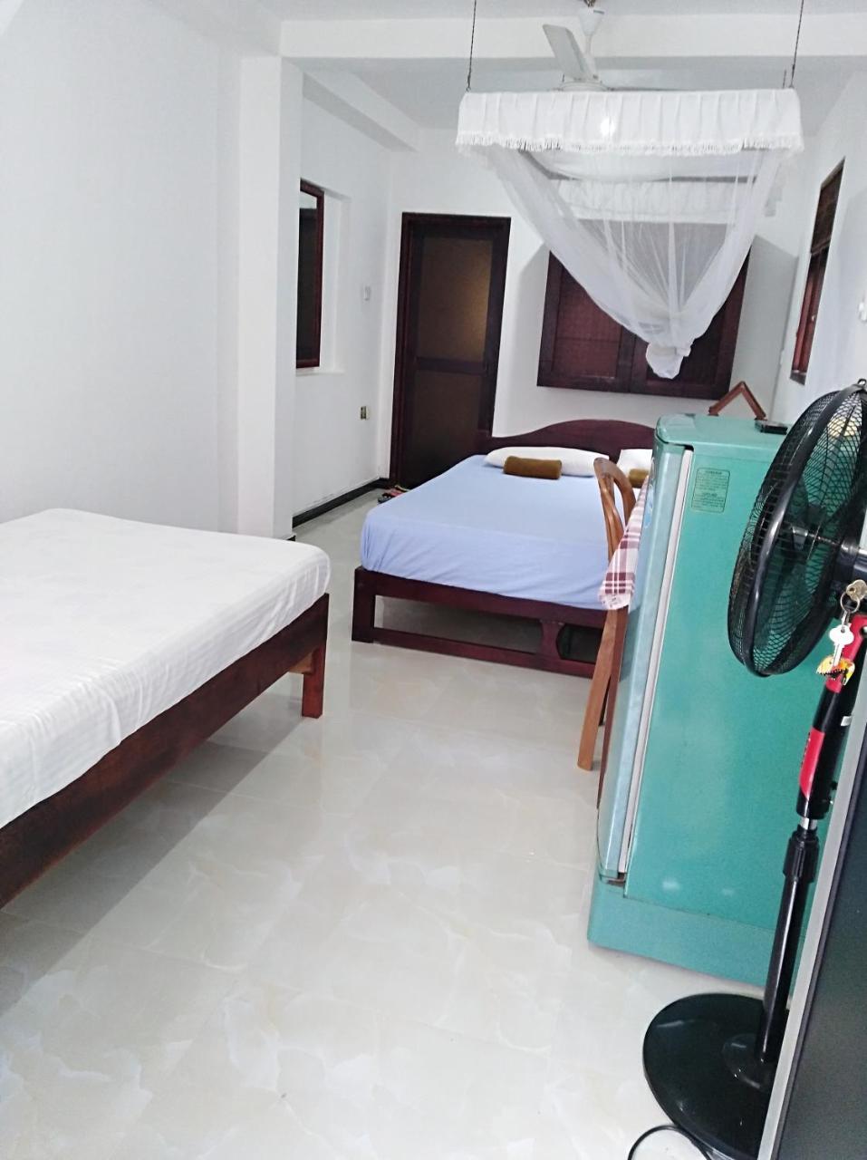 Holiday Home Bentota Esterno foto